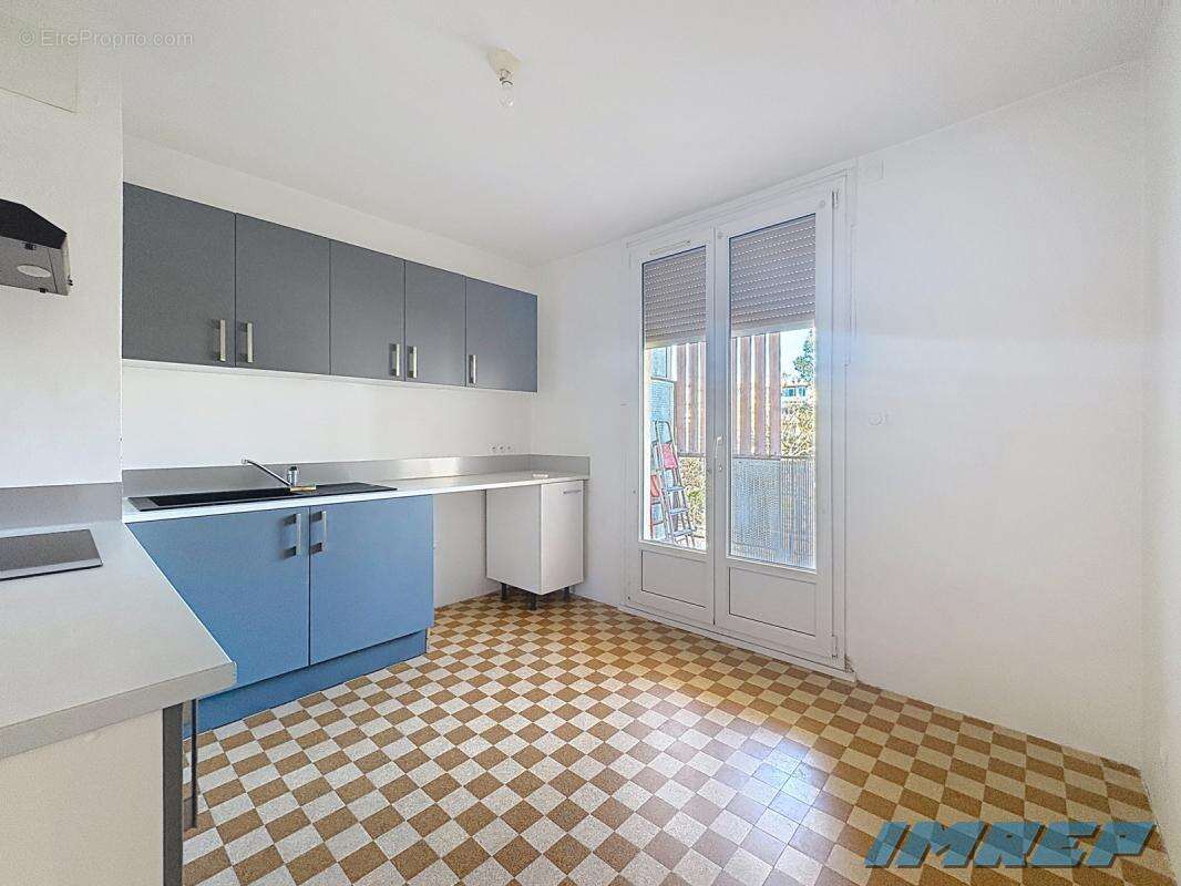 Appartement 71 m² à Marseille-10e  - photo 5
