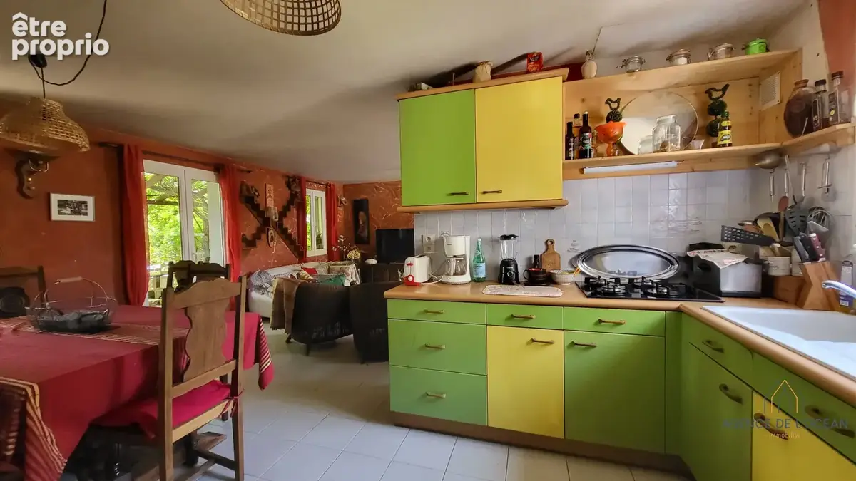 Maison familiale avec 3 chambres et terrain arboré à La Grande Prairie - photo 8
