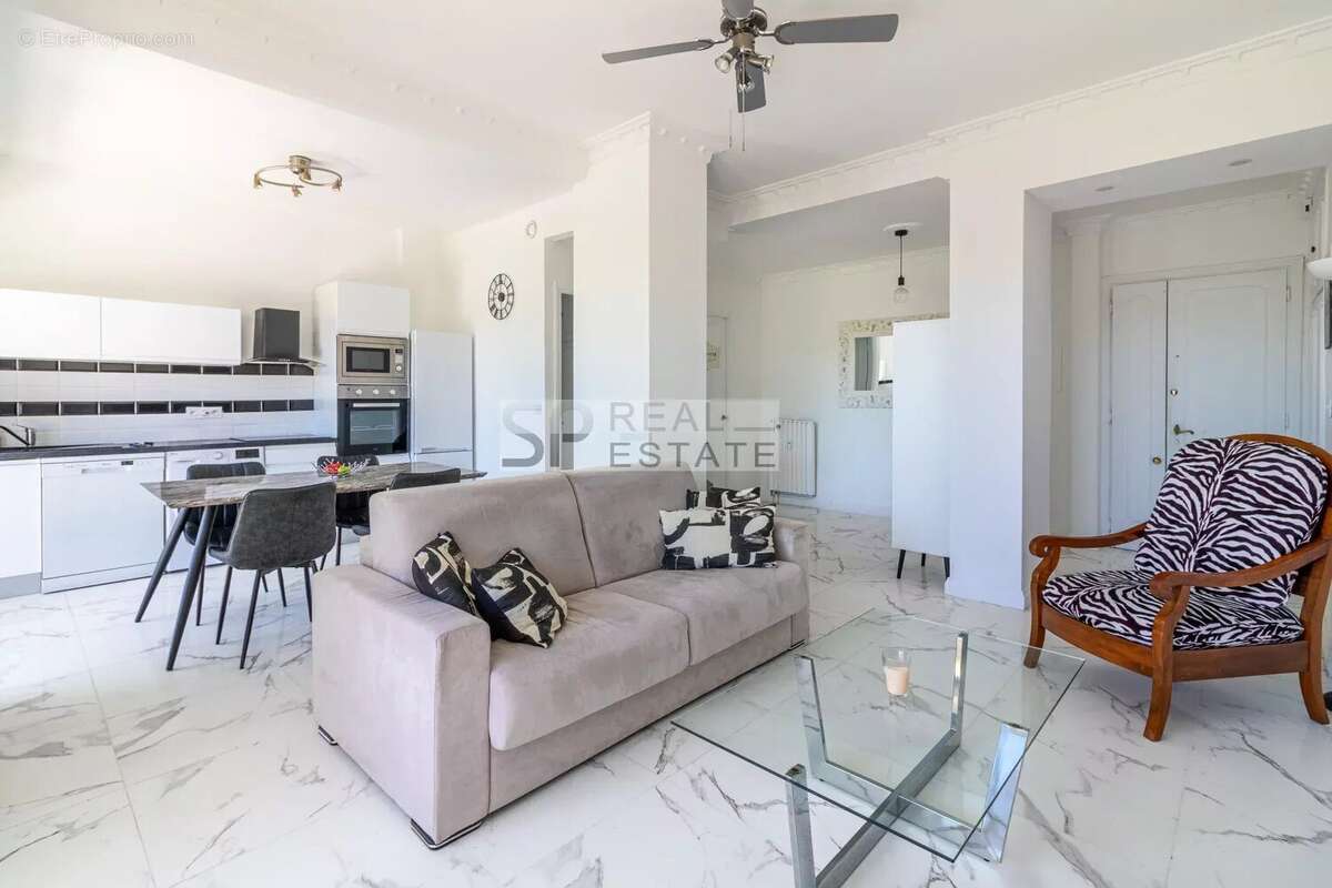 Appartement à LE CANNET