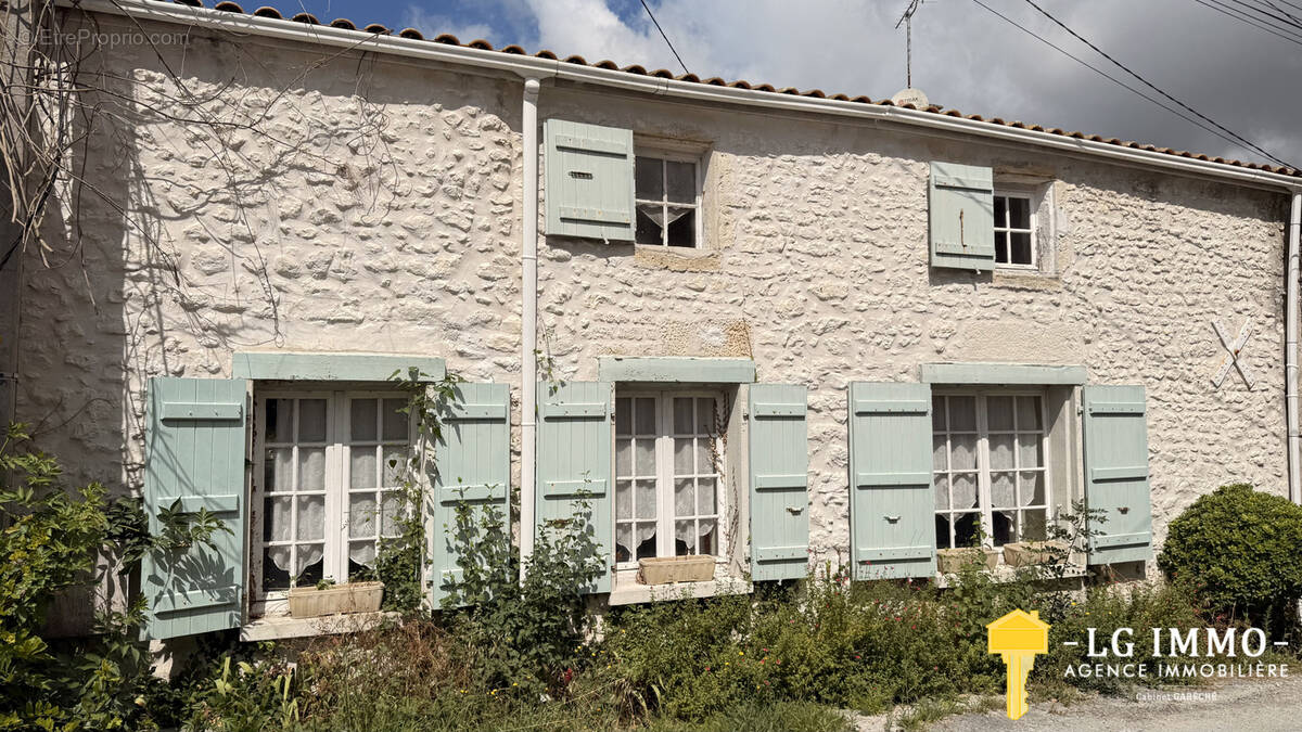 Maison à SEMUSSAC