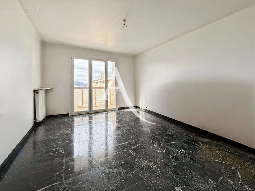 Appartement à MARSEILLE-10E