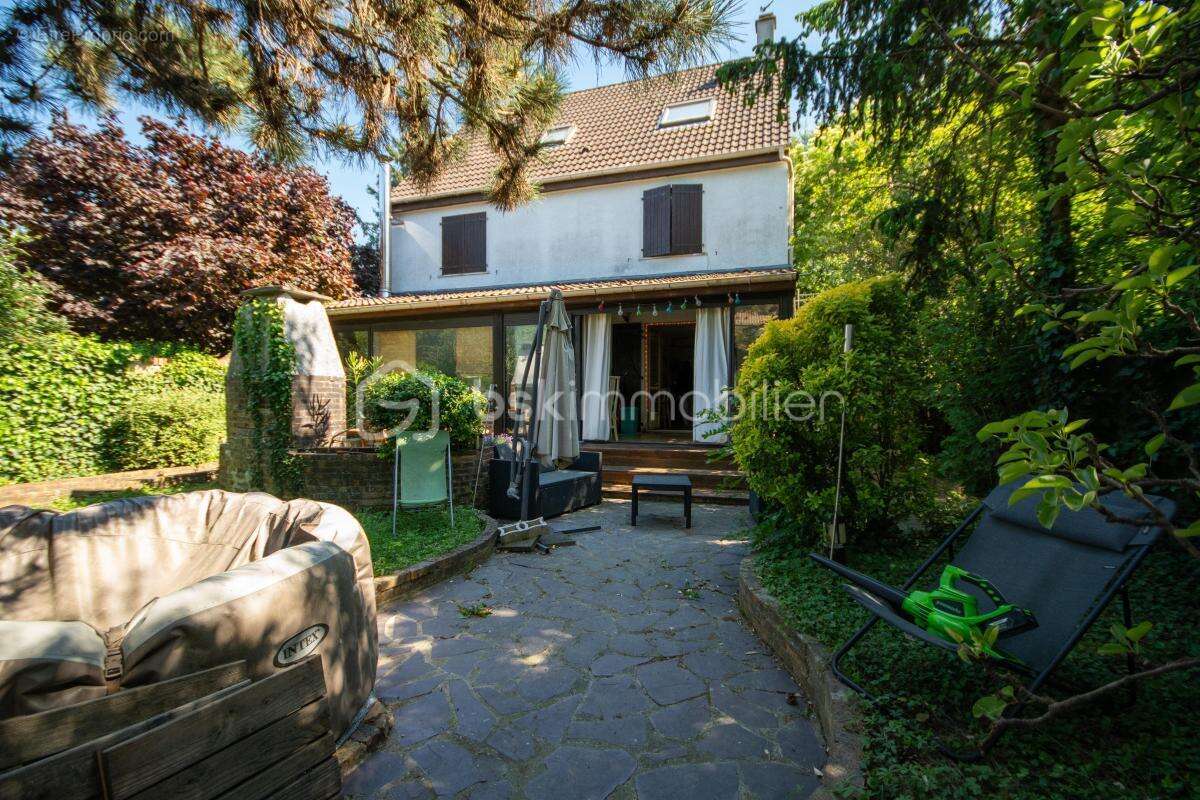 Maison à GOURNAY-SUR-MARNE