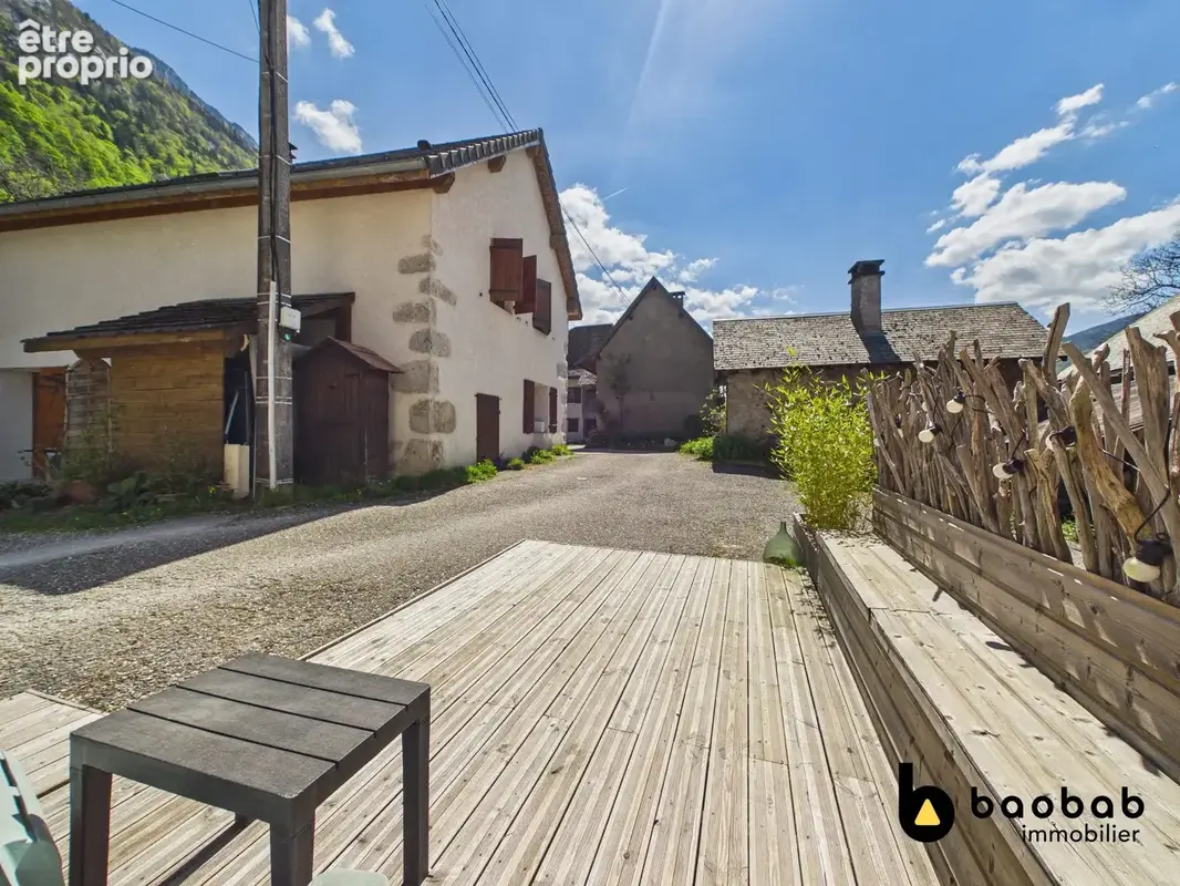 Maison 72 m² à Saint-Thibaud-De-Couz  - photo 5