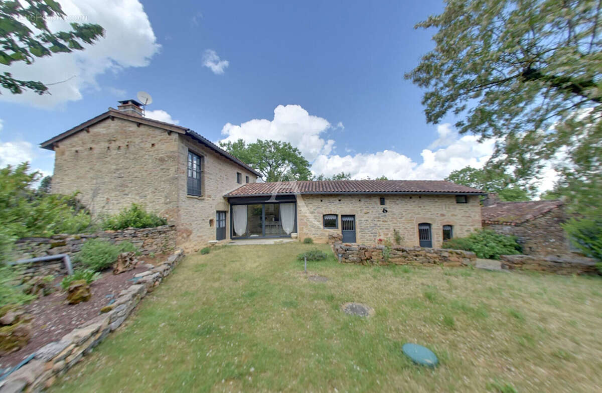 Maison à SAINT-ANTONIN-NOBLE-VAL