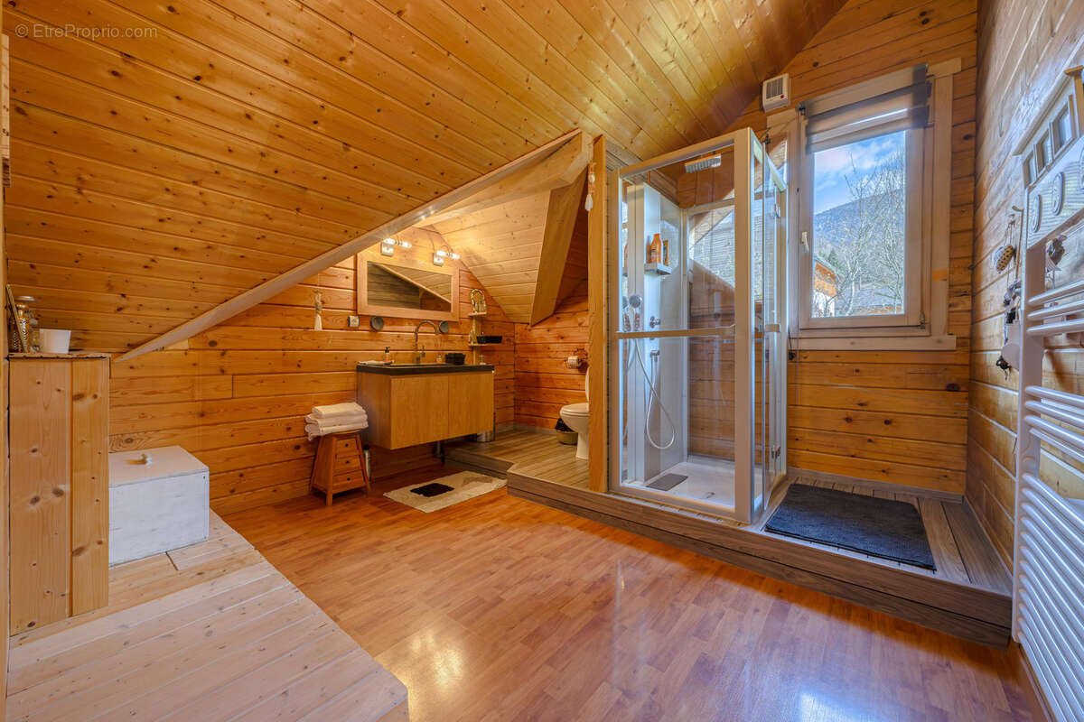 Maison à VIUZ-LA-CHIESAZ