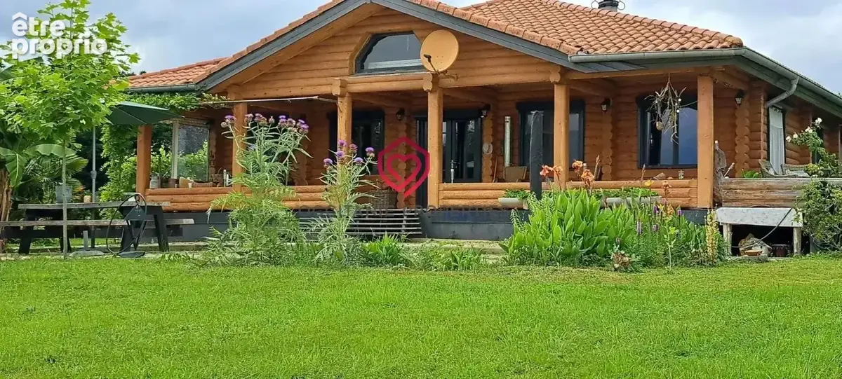 Maison originale en bois avec une vue magnifique sur les Pyrénées - photo 1