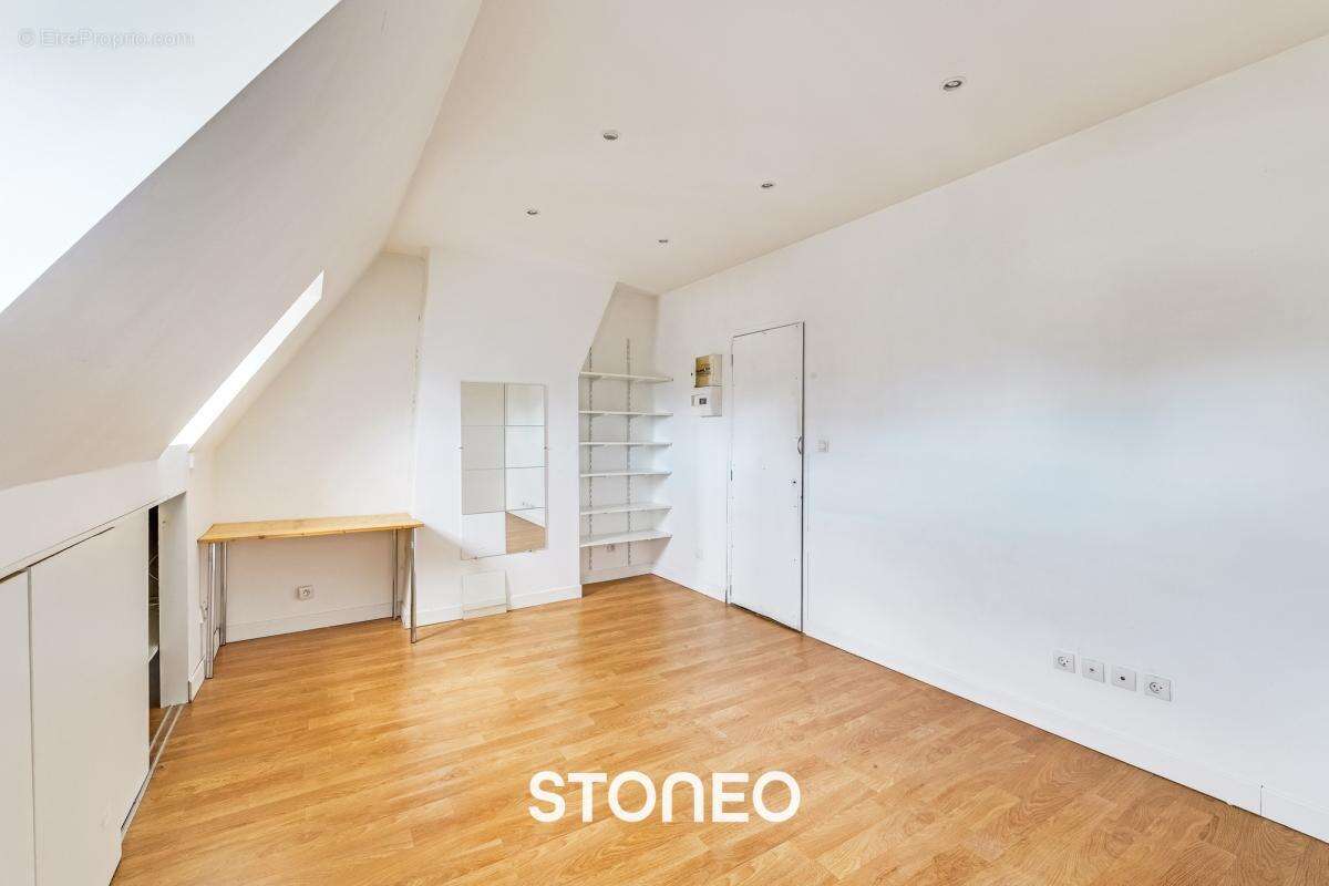 Appartement à PARIS-7E
