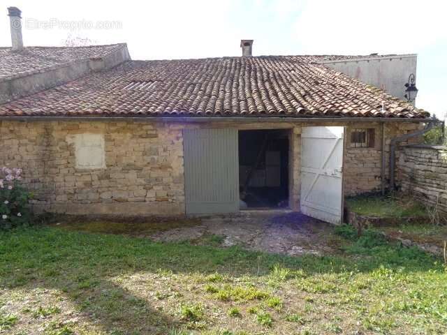 Appartement à PAIZAY-NAUDOUIN-EMBOURIE