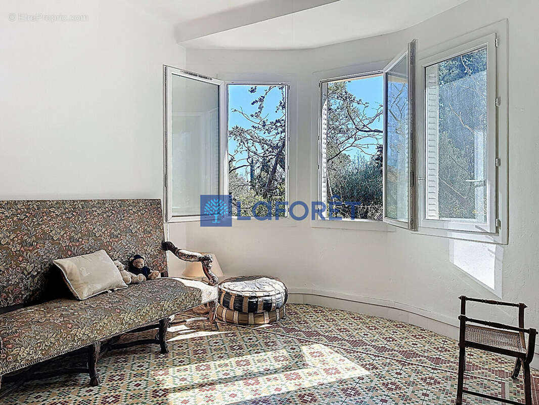 Maison La Valette-du-var 6 pièces - 195 m² - photo 4