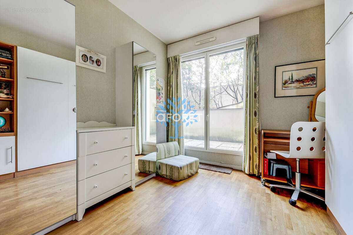 Appartement à PARIS-20E