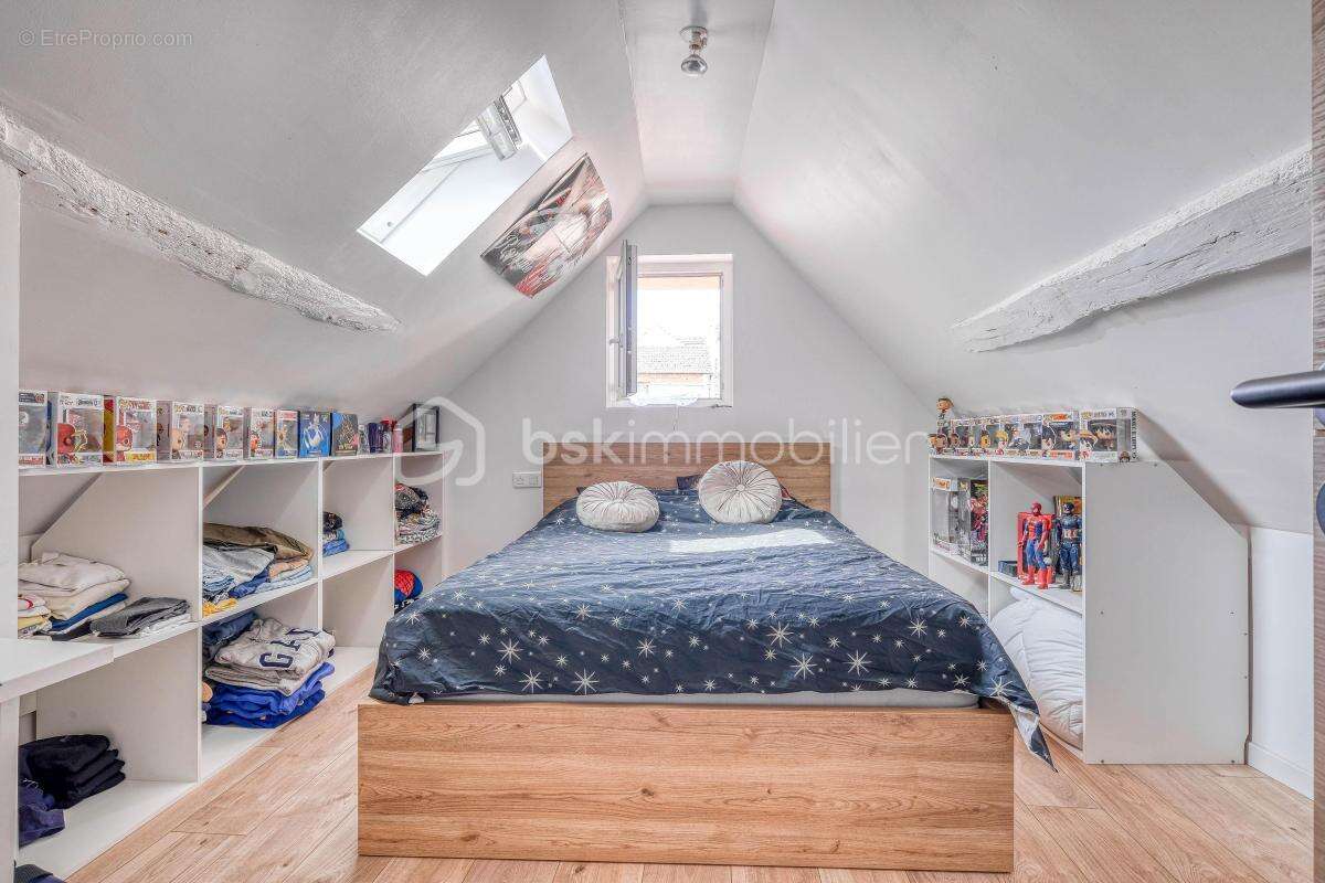 Maison de ville rénovée avec cour privative - photo 10