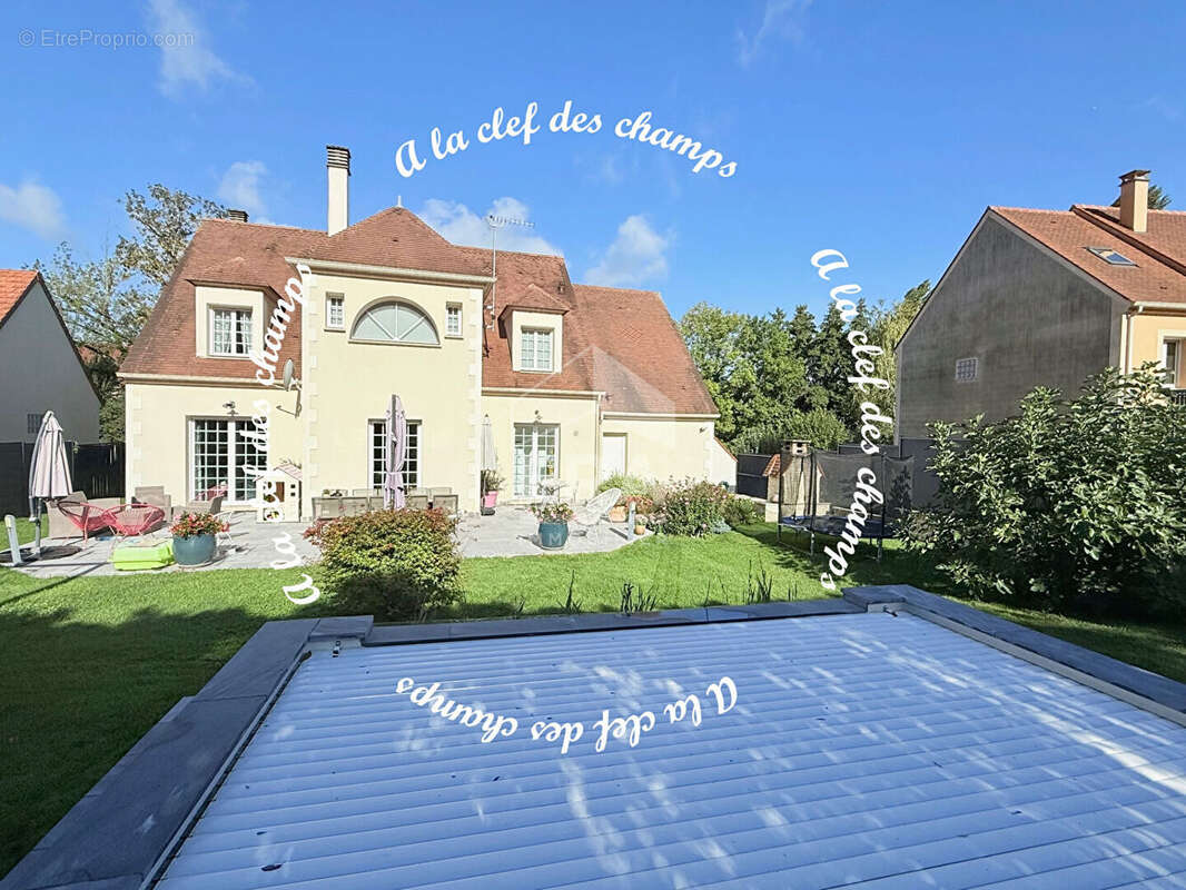 Maison à GIF-SUR-YVETTE