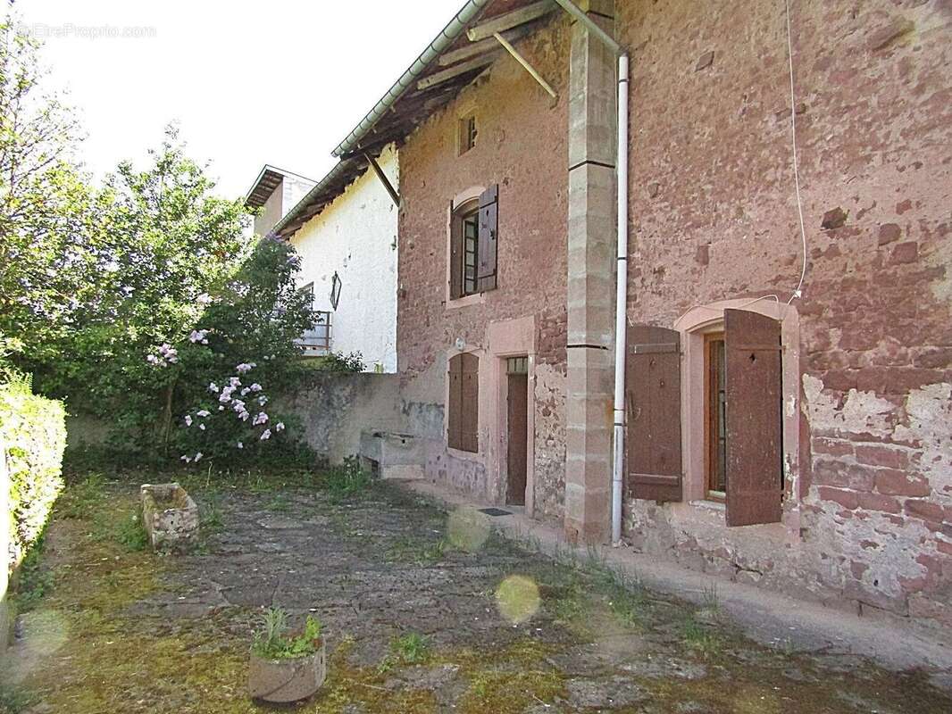 Maison à CELLES-SUR-PLAINE
