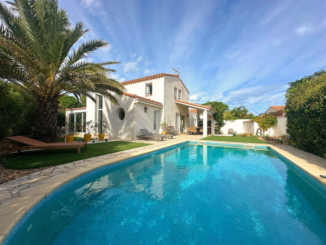 Maison à SAINT-CYPRIEN