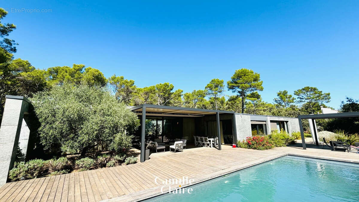 Maison à SAINT-MARC-JAUMEGARDE