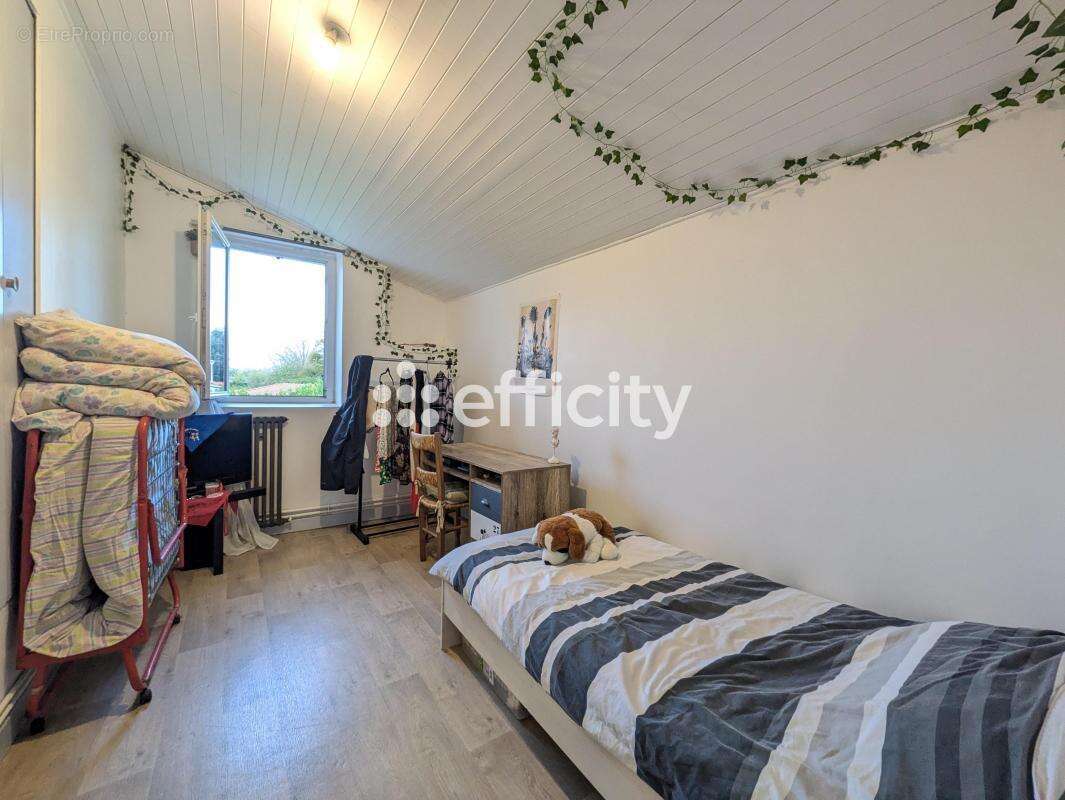 Appartement à SAINT-PIERRE-DU-MONT