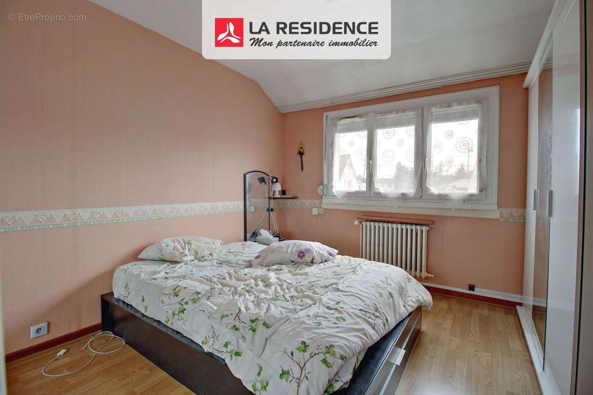 Maison 132 m² à Saint-Etienne-Du-Rouvray  - photo 6