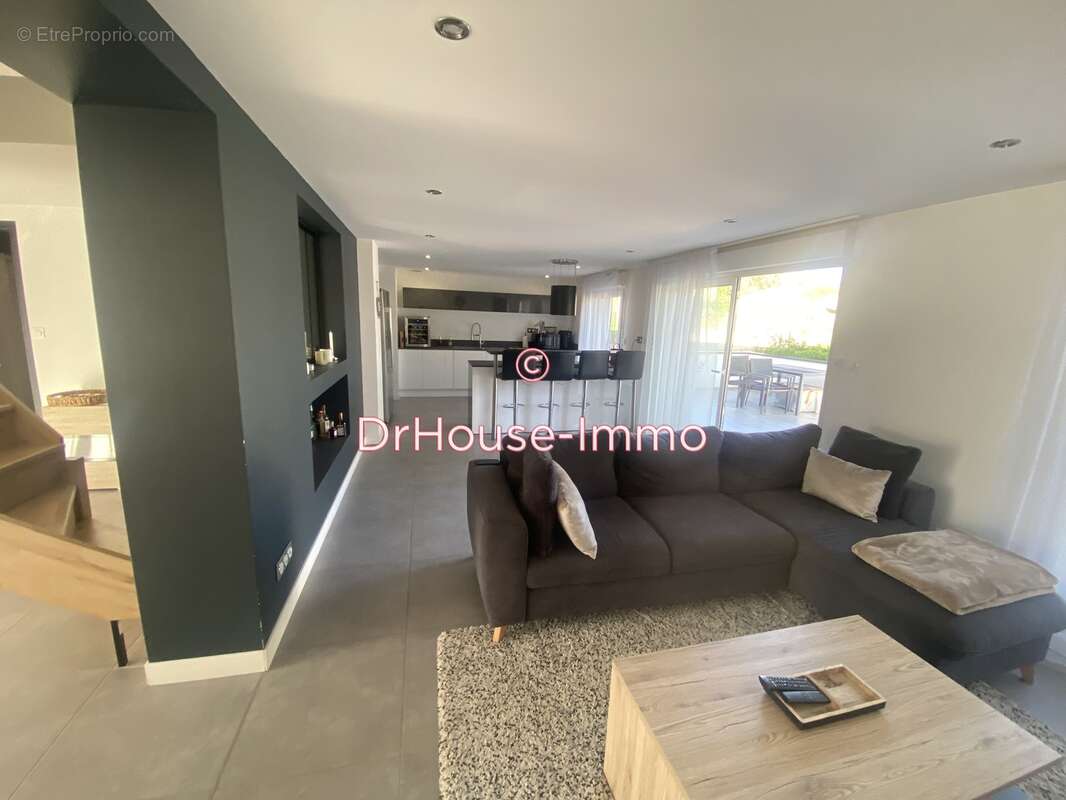 Maison à MIGNE-AUXANCES