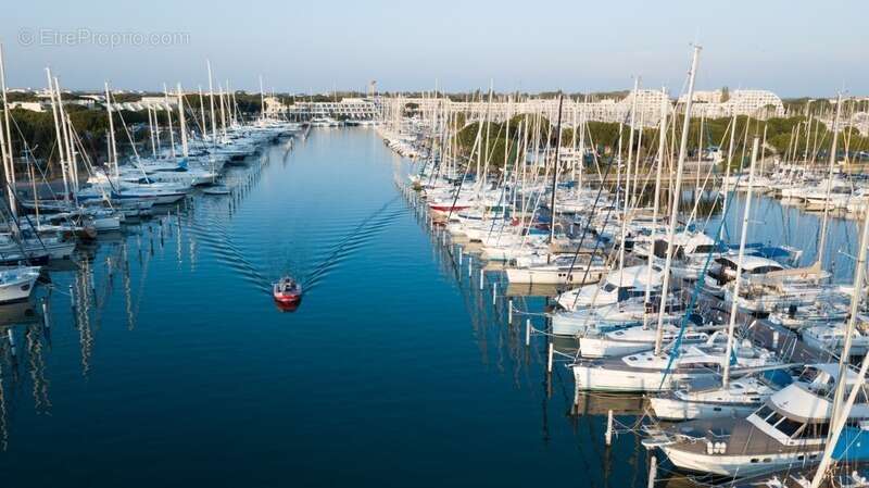 Commerce à LE GRAU-DU-ROI