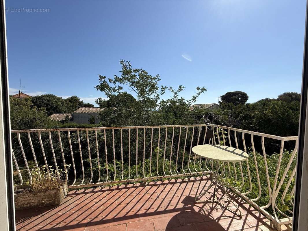 Maison 171 m² à Sete  - photo 2
