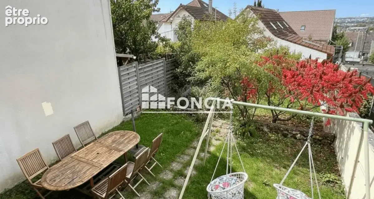 Charme et authenticité pour ce pavillon de 3 chambres ,niché dans un quartier résidentiel avec une vue exceptionnelle - photo 3