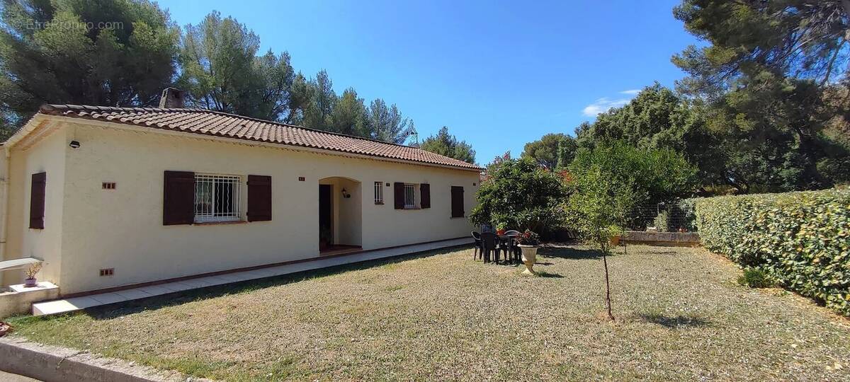 Belle propriete la londe les maures - photo 2