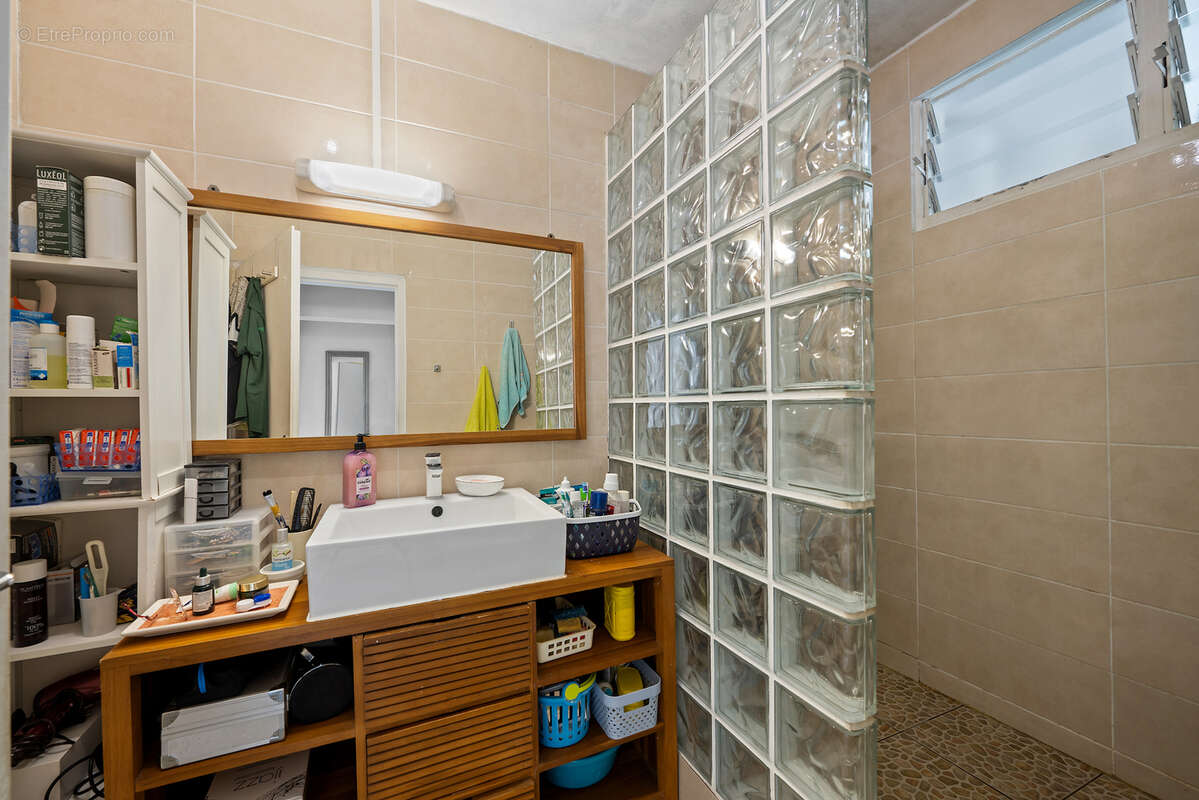 Appartement à SAINT-DENIS