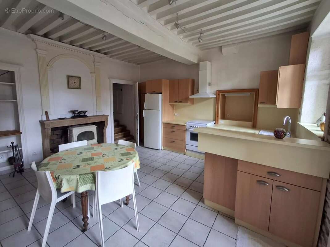 Maison à SAINT-GENGOUX-LE-NATIONAL