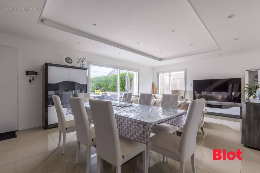 Maison à SAULNIERES