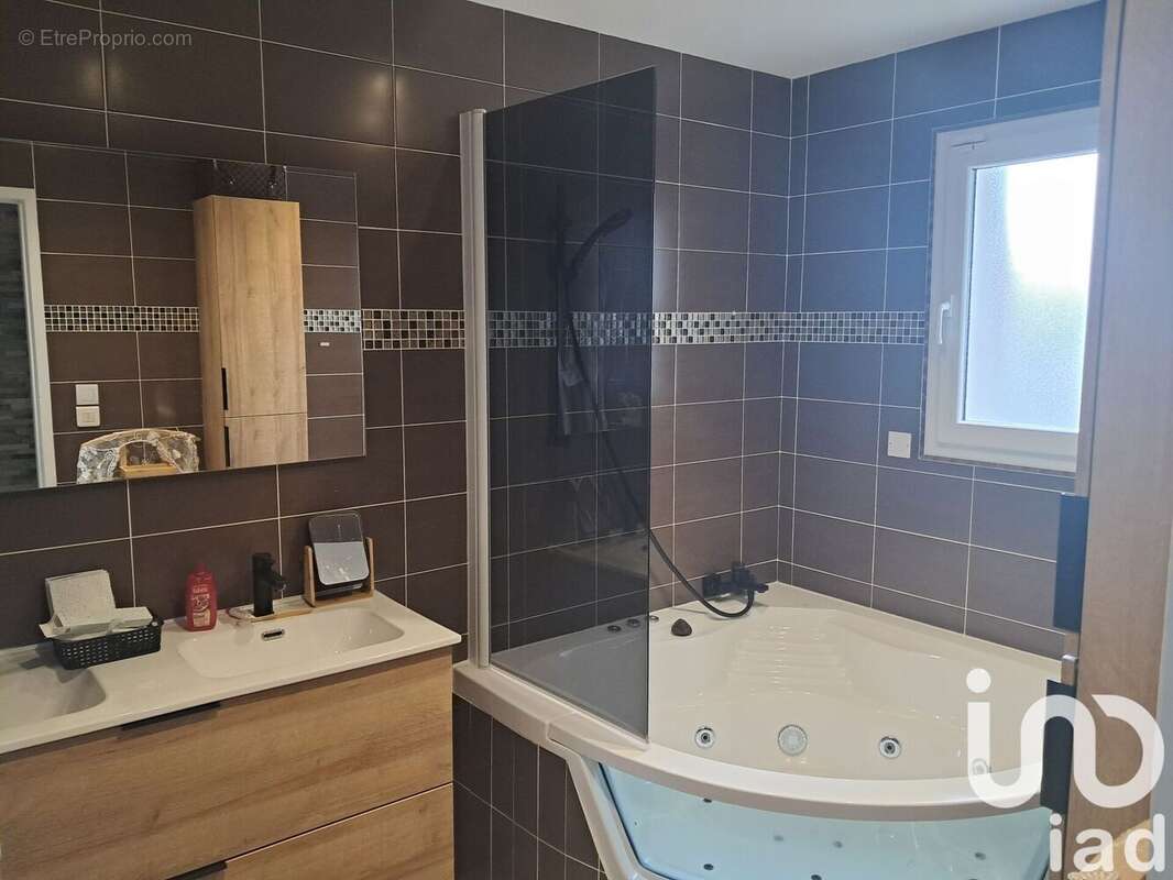 Photo 9 - Maison à SAINT-JULIEN-DE-CONCELLES