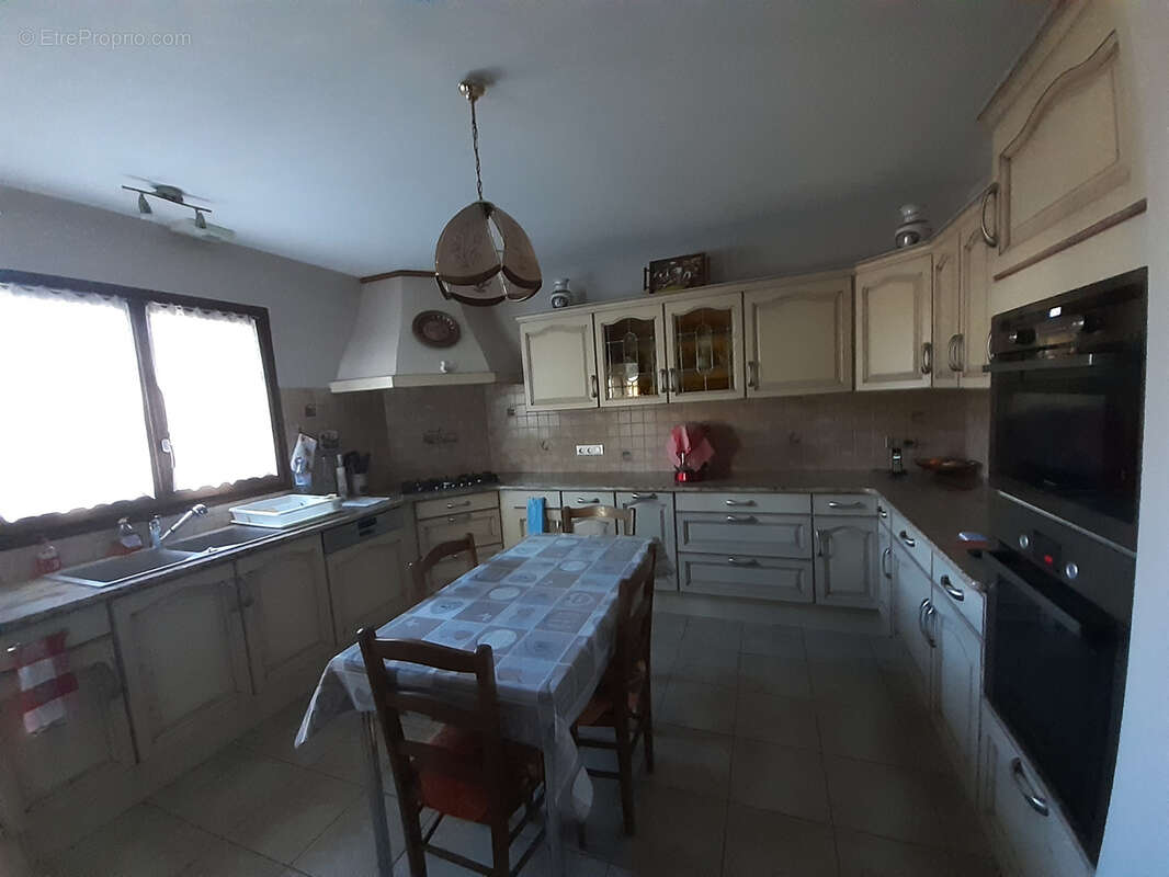 Maison à SAINT-JEAN-LESPINASSE