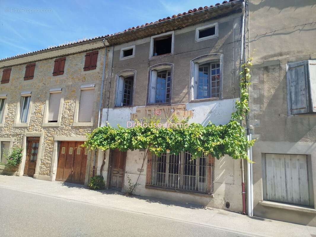 Maison à SAINTE-COLOMBE-SUR-L'HERS