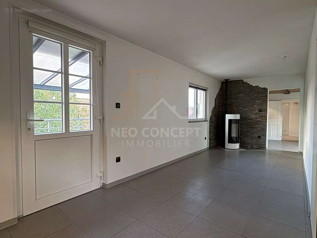 Maison à PREUSCHDORF