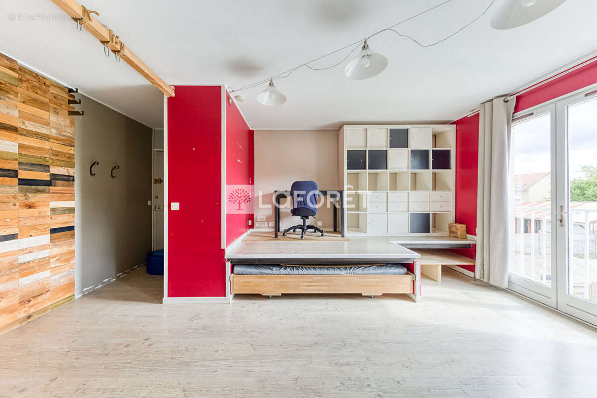 Appartement à PONTAULT-COMBAULT