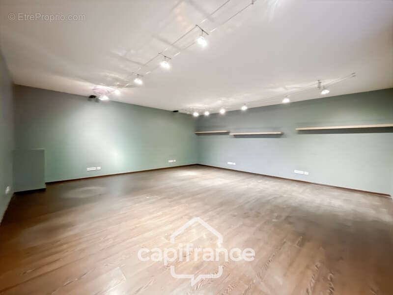 Commerce à QUETIGNY