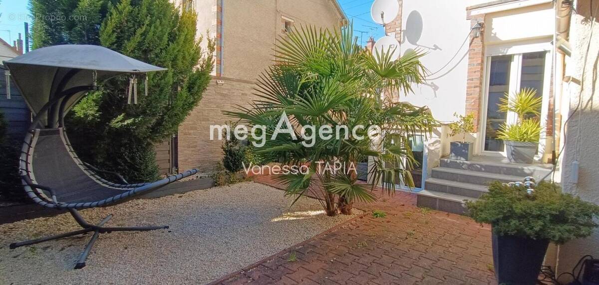 Maison à ROMILLY-SUR-SEINE