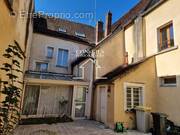 Maison à VILLENEUVE-SUR-YONNE