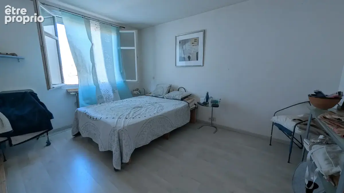 Chateauvert - Appartement F4 avec terrasse et garage - photo 13