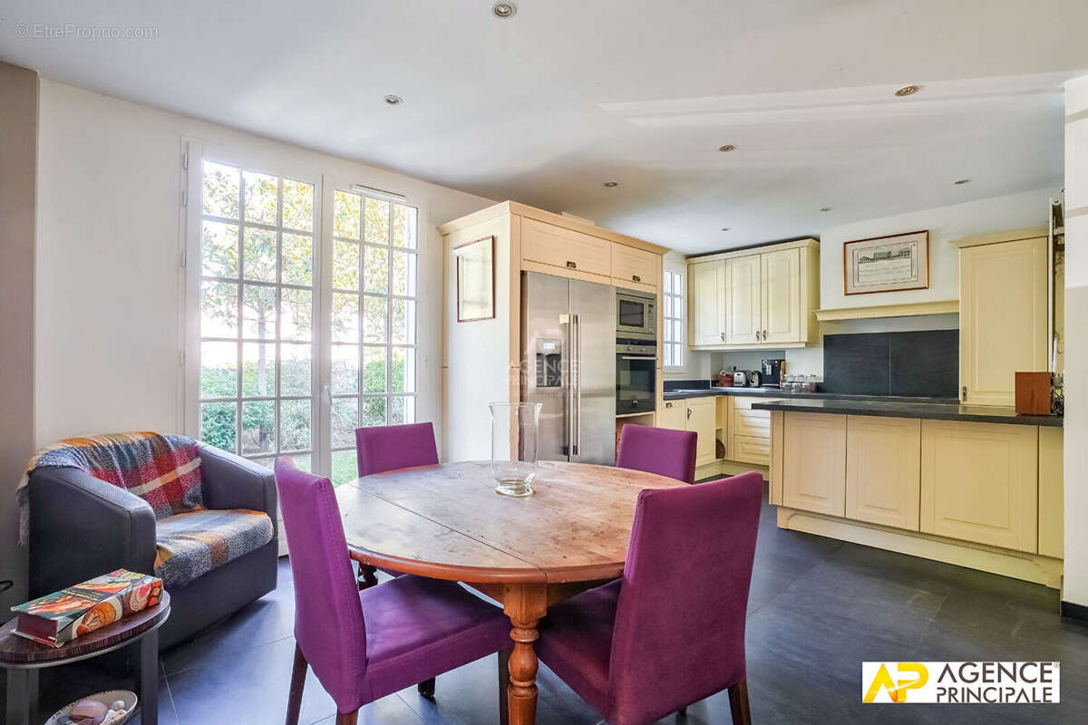 Maison à MAISONS-LAFFITTE