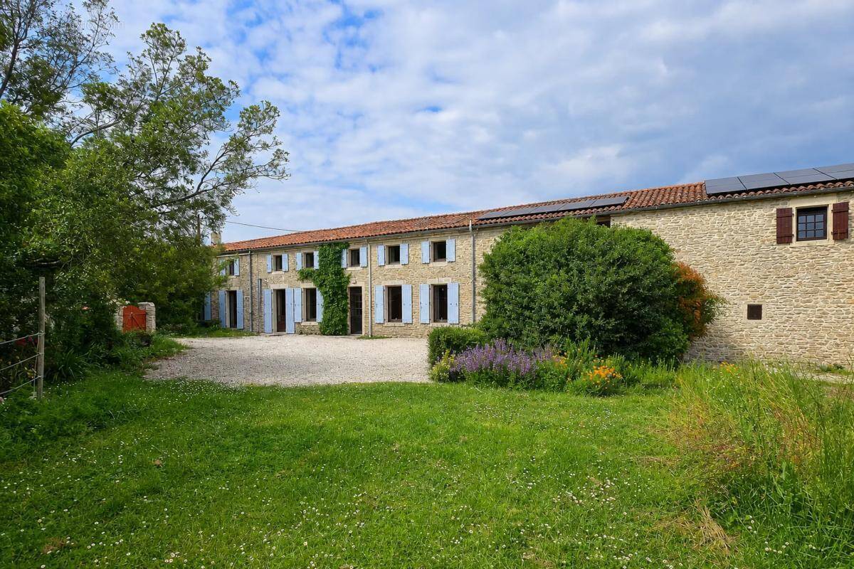Maison à COURANT
