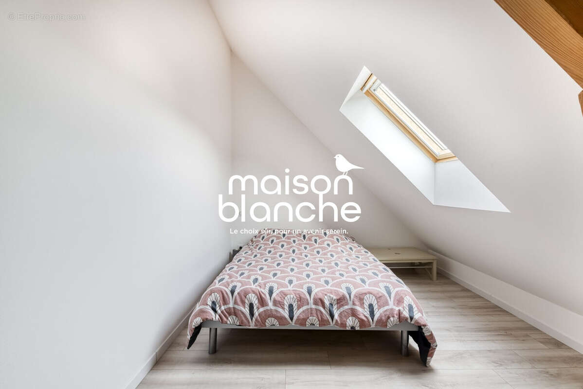 Maison à BRISSAC-QUINCE