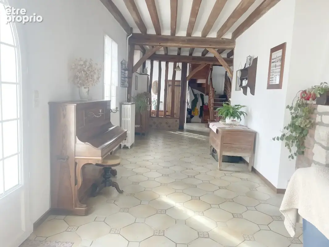 Maison avec 4 chambres et un bureau - photo 8