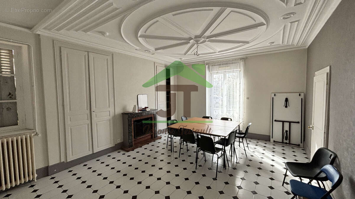 Maison 173 m² à Chateaudun  - photo 2