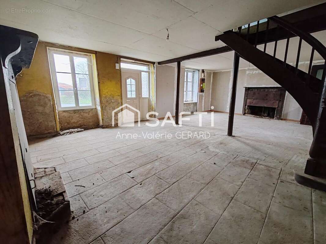 Photo 6 - Maison à FOUGEROLLES-DU-PLESSIS