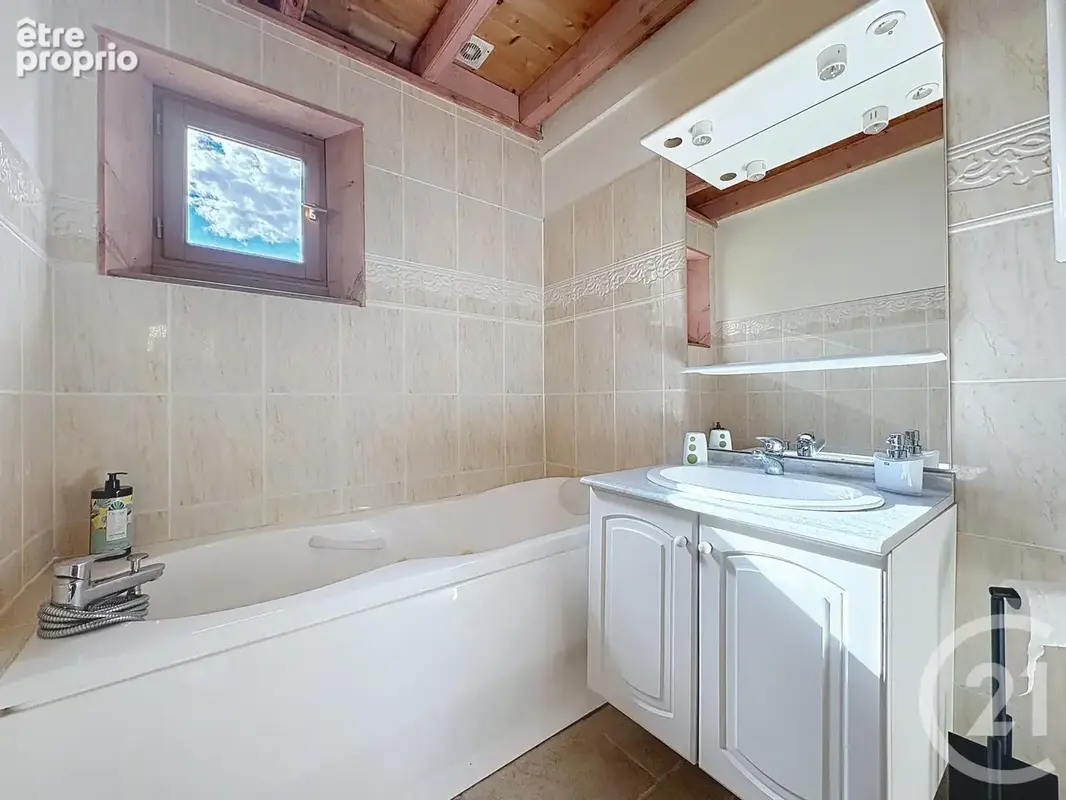 Maison 40 pièces 738 m² à vendre à Estissac (10190) - photo 14