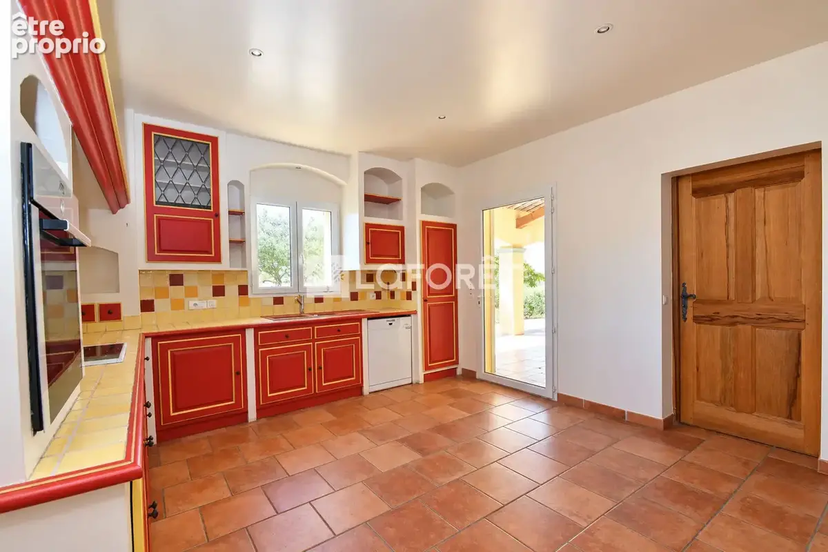 Maison Montauroux 7 pièce(s) 213 m2 - photo 8
