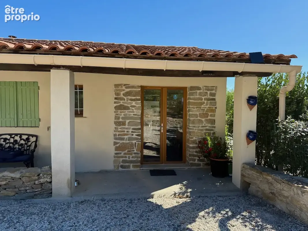 Maison 130 m² à La Liviniere  - photo 5