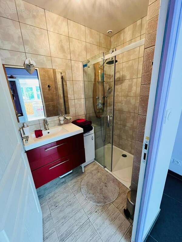 Photo 8 - Maison à SAINT-ETIENNE-SUR-USSON