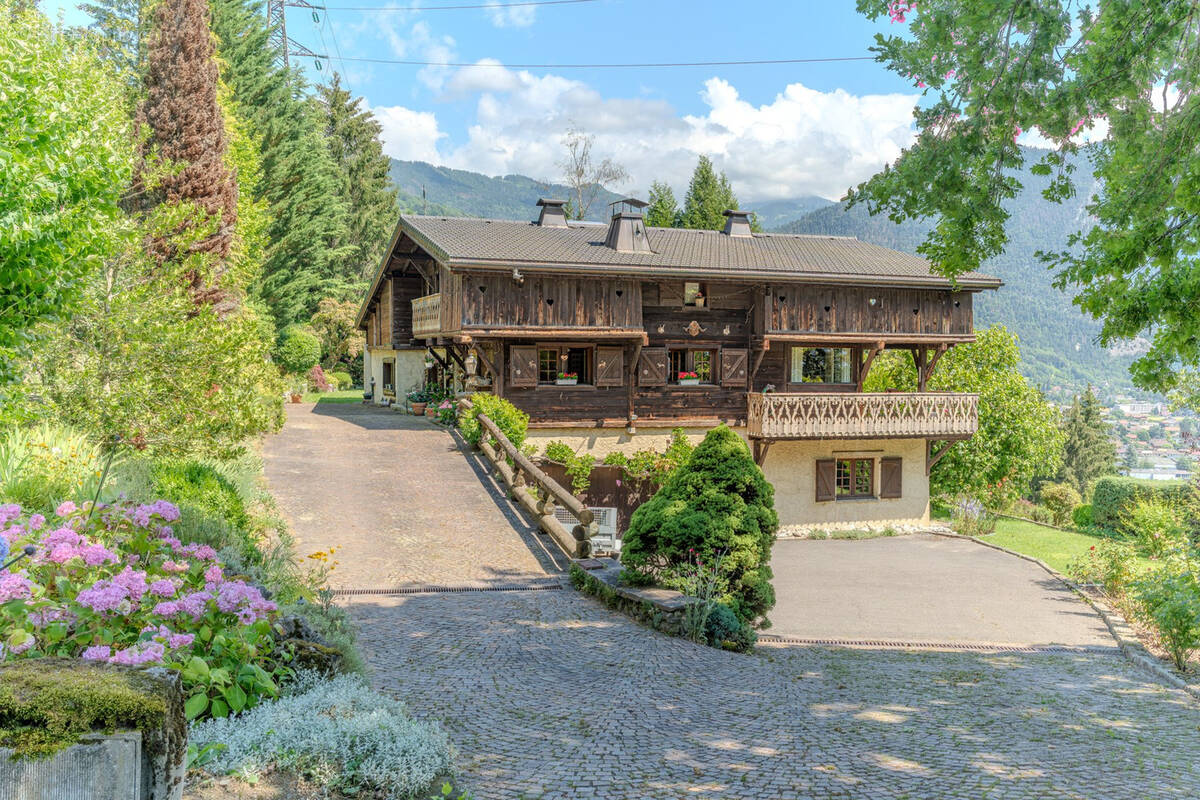 Maison à CHATILLON-SUR-CLUSES