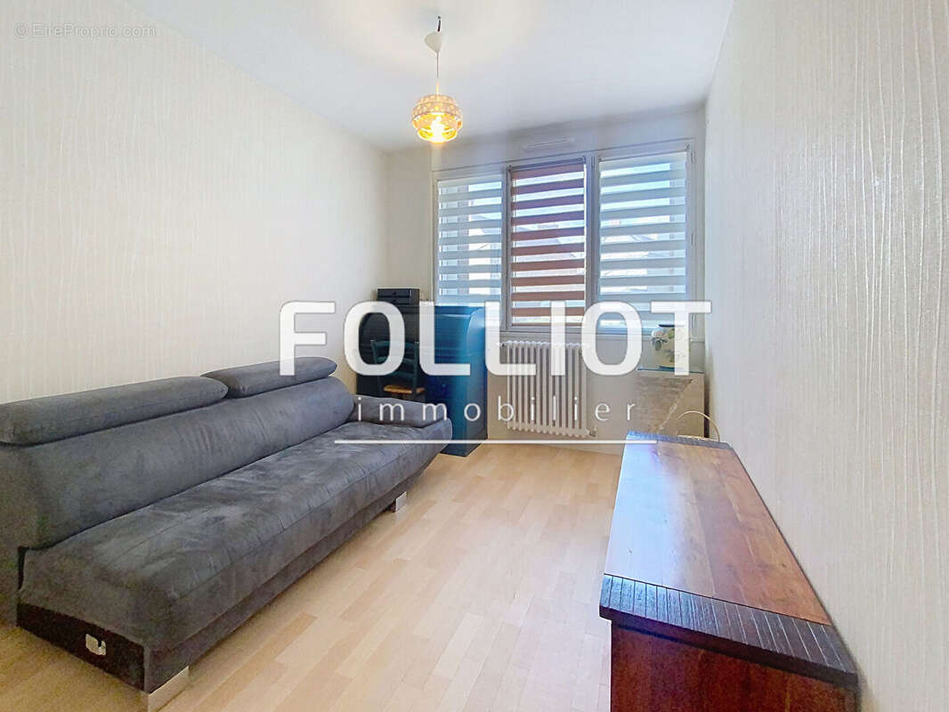 Appartement à FOUGERES